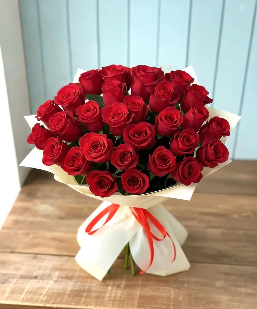 Букет 29 Красных роз в Сколково