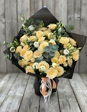 Букет цветов из:  Розы и Лизиантусы #REPLACE_PRED# Сколково