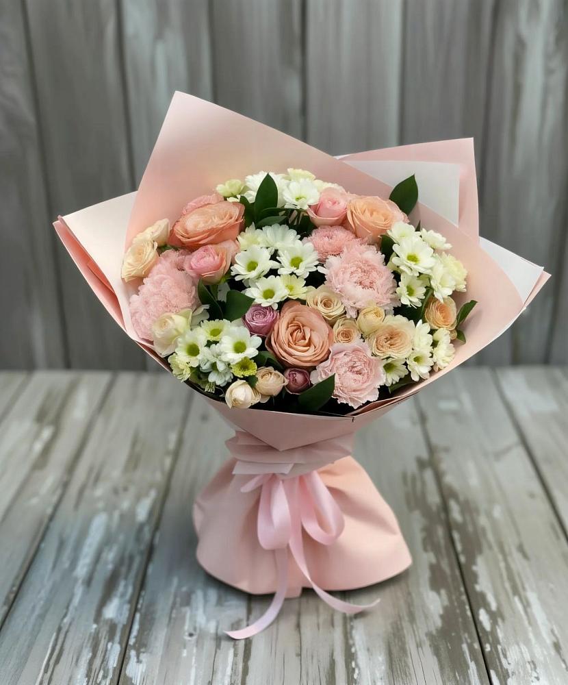 Букет цветов из: Гвоздики, Розы и Хризантемы в Сколково