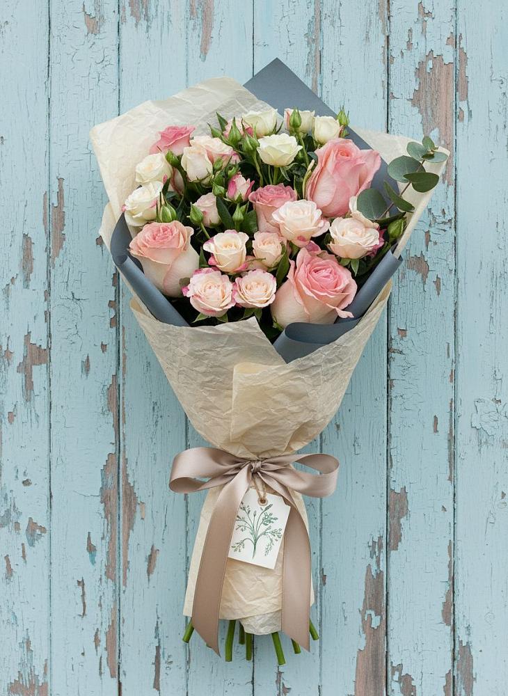 Букет цветов из: Розы в Сколково