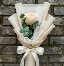 Букет цветов из:  Розы в Сколково