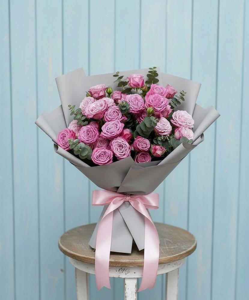 Букет цветов из: Розы в Сколково