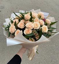 Букет Кремовые розы Латте в Сколково