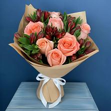 Букет цветов из:  Розы и Альстромерии в Сколково