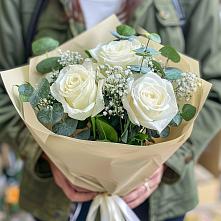 Букет цветов из:  Розы в Сколково