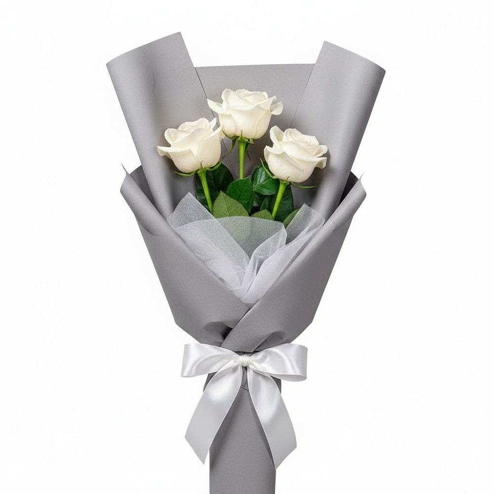 Букет 3 белые розы в Сколково