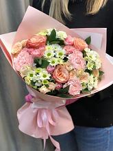 Букет нежные объятья в Сколково Букет цветов из: Гвоздики, Розы и Хризантемы в Сколково