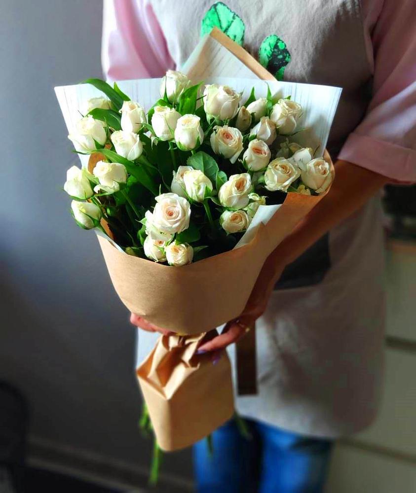 Букет цветов из: Розы в Сколково