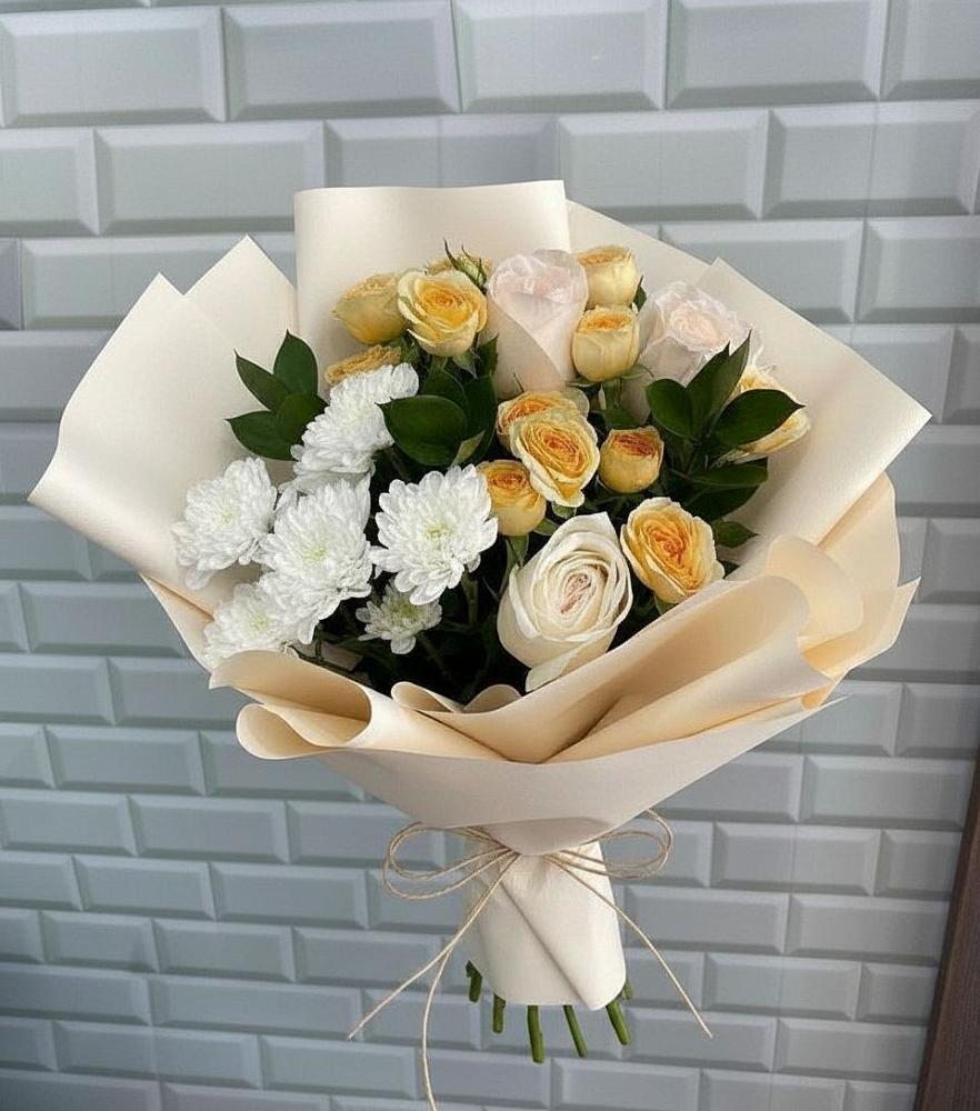 Букет цветов из: Розы и Хризантемы в Сколково