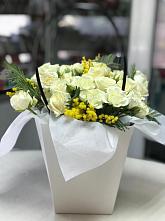 Композиция бриллиант в Сколково Цветочная композиция из Розы в Сколково
