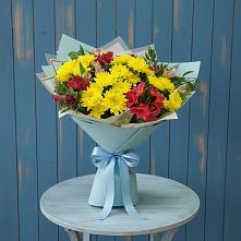 Букет цветов из:  Альстромерии и Хризантемы в Сколково