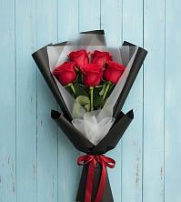 Букет цветов из:  Розы в Сколково