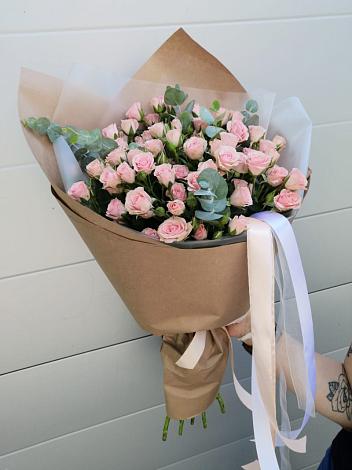 Букет цветов из: Розы в Сколково