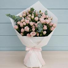 Букет цветов из:  Розы в Сколково